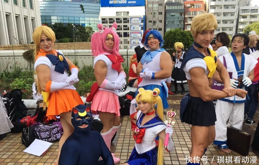 日本池袋惊现肌肉美少女战士,要变身美少女就去锻炼肌肉吧!