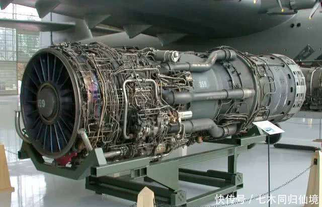 两万米高空的间谍之王，你所不知道的SR-71！