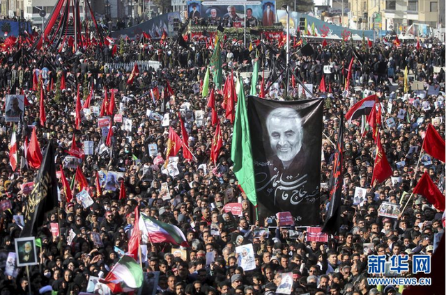 苏莱曼尼送葬队伍发生踩踏 已致56人死213人伤