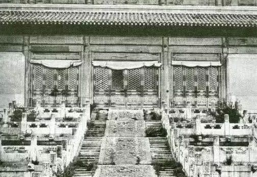 慈禧逃亡后，日本人拍下紫禁城原始照片！