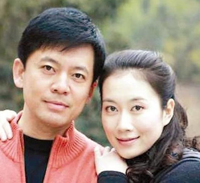 范雨丈夫何政军是一个不懂浪漫,不花心的好男人