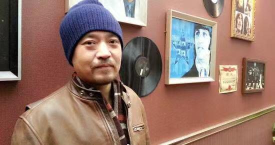 “老钱”与妻子自杀身亡，被赞教父级音乐人