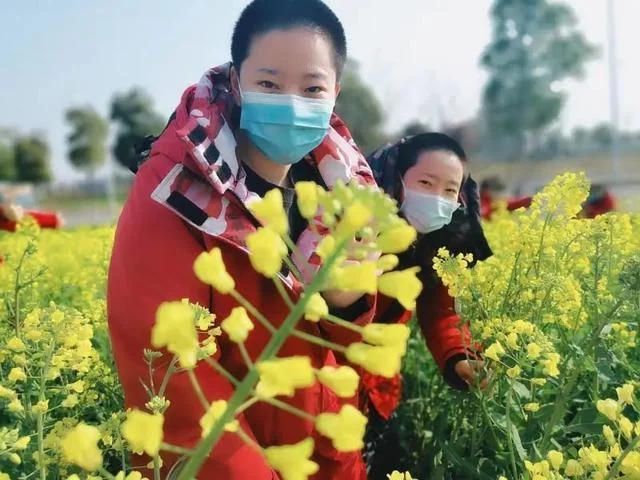 马云喊话双胞胎驰援护士：婚礼记得通知“马舅舅”