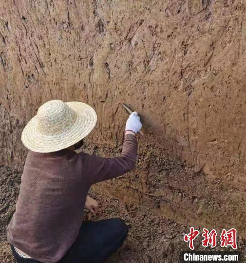 四川发现疑距今10余万年手斧 四川炉霍已发现遗址