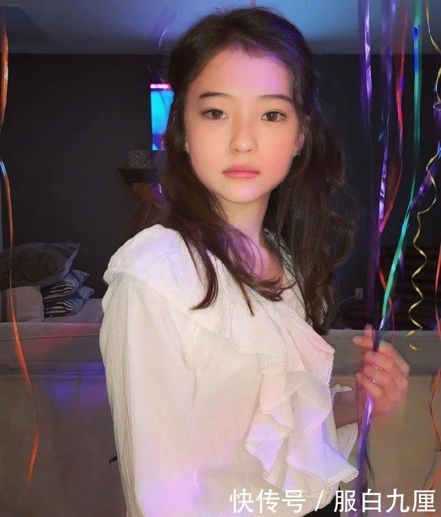 南韩最强混血童模，才11岁颜值“惊为天人”，这神仙颜值我跪服插图(1)