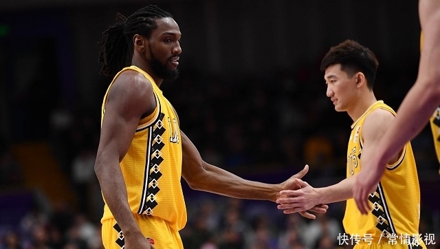 浙江广厦双小外援