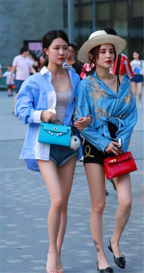  [气质]街拍：美女气质出众高贵冷艳，小姐姐美如画