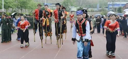 航拍老挝最穷农村,看看他们的住所怎么样?【图】