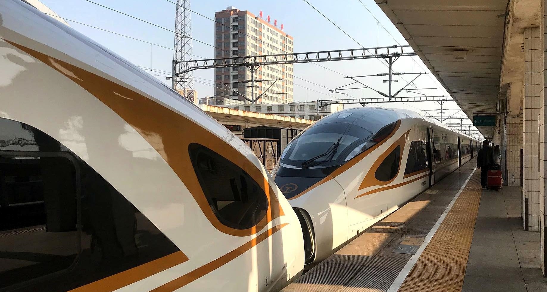 铁路网直播成贵高铁开通