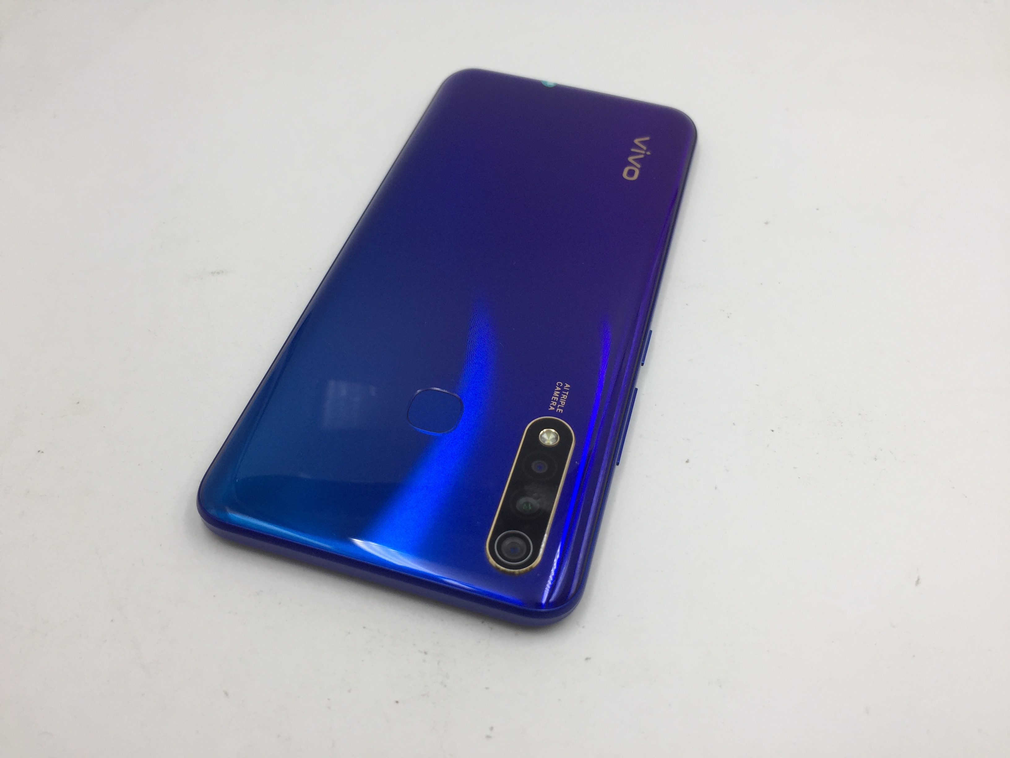 官方质检8成新及以下 全网通 晶石蓝 6g/128g 国行 vivo y5s