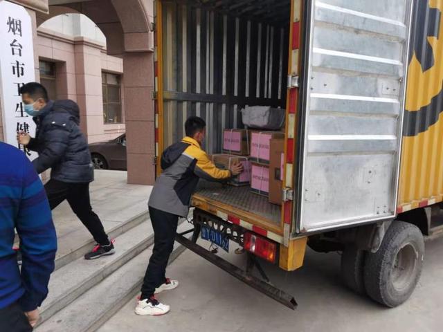 欧盟对华运送12吨急需物资 30万件物资直达武汉