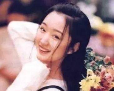 《瞒了23年，杨钰莹终于坦言：如果不是毛宁的父母，我早就是两个孩子的妈》