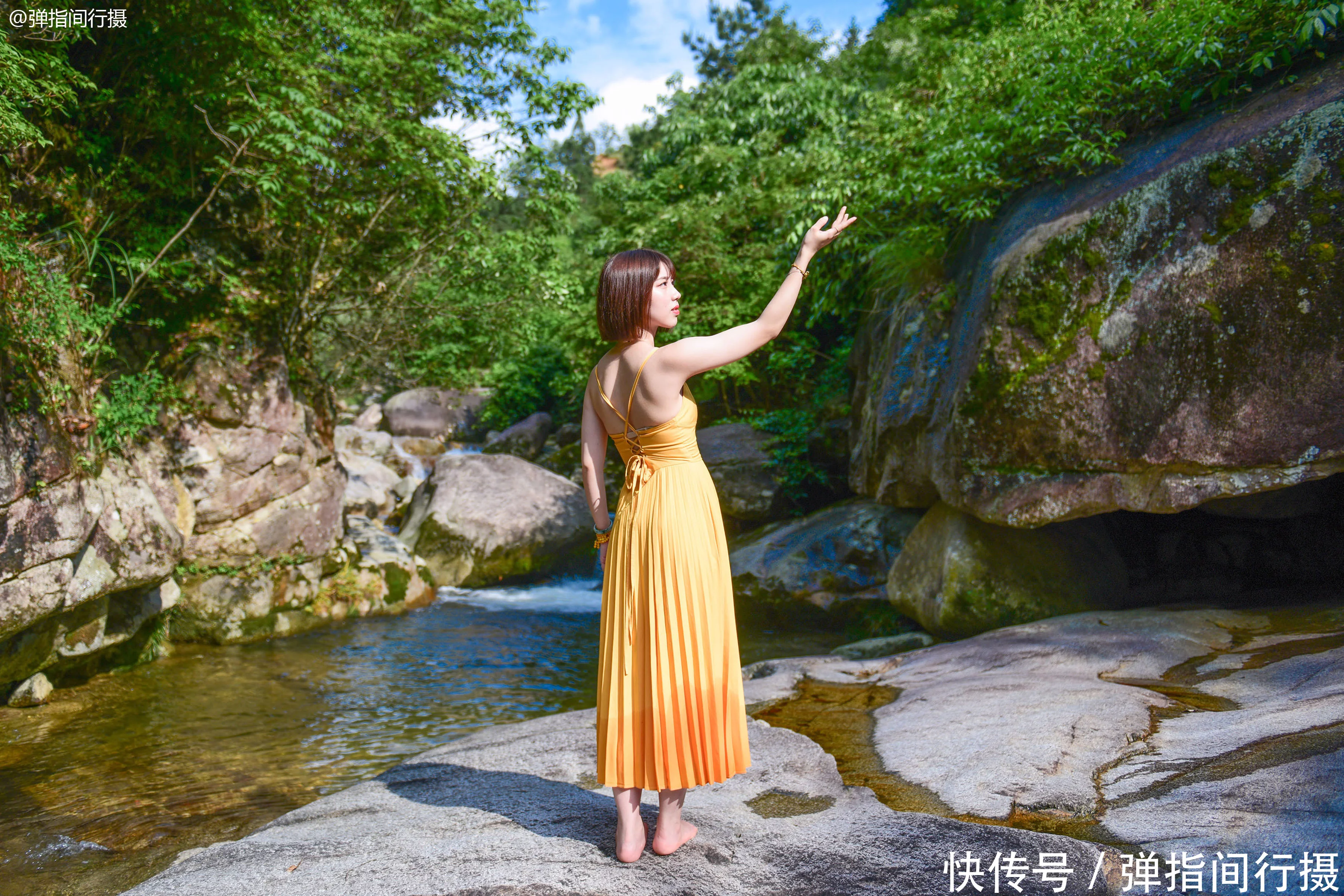 历史悠久的乡间村落、古意犹存的徽派建筑、漫山遍野的油菜花,被许多人视作是“诗和远方”