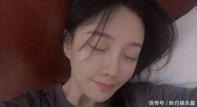 冯提莫如今在哪里直播