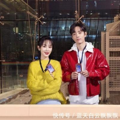 关于春节晚会的海报