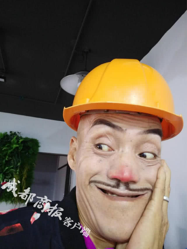 真人版光头强曾两次签约想做网红如今回老家跑摩的