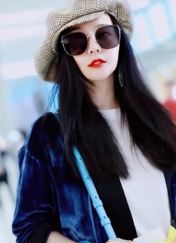 范冰冰在家做直播