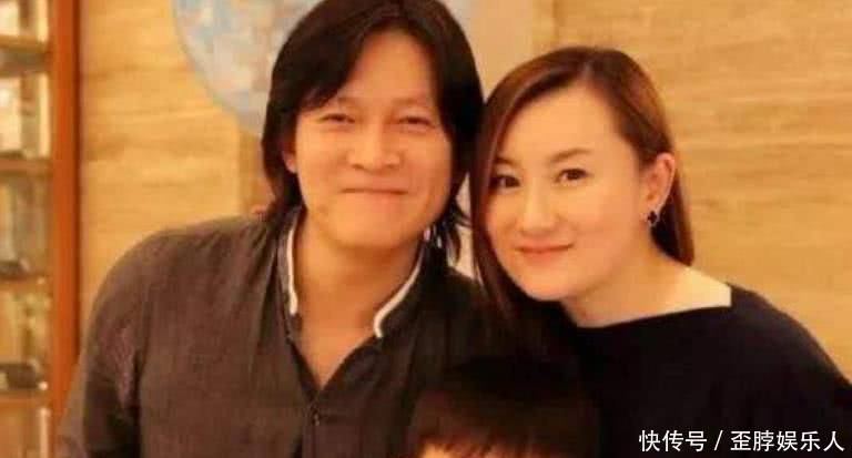 42岁杨志刚老婆曝光，原来是我们熟悉的她，难怪一直都不愿公开