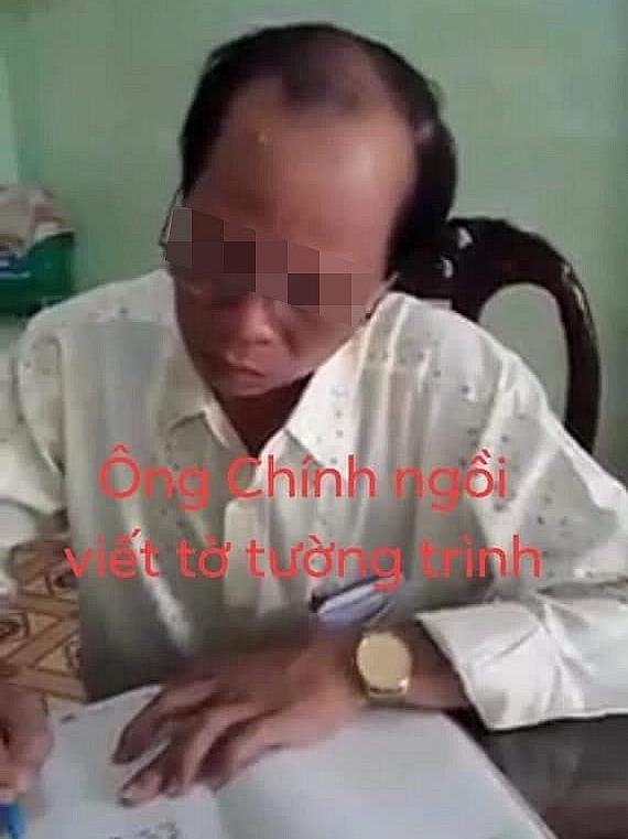 18岁越南女学生爱上55岁老师 怀孕后称要给他生个儿子4