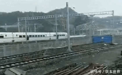 黔张常开行动车计划