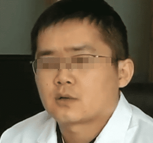 女子不慎将异物塞入体内25cm,就医时都没敢拔,医生:你这样是对的!插图(1) 女子不慎将异物塞入体内25cm,就医时都没敢拔,医生:你这样是对的!插图(1)