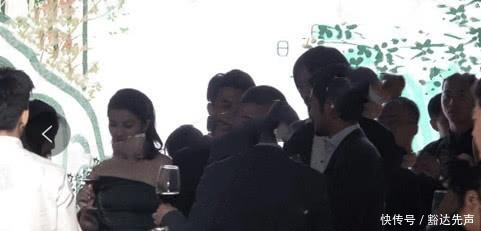 婚礼现场曝光新娘