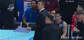 郭艾伦与郭士强争执