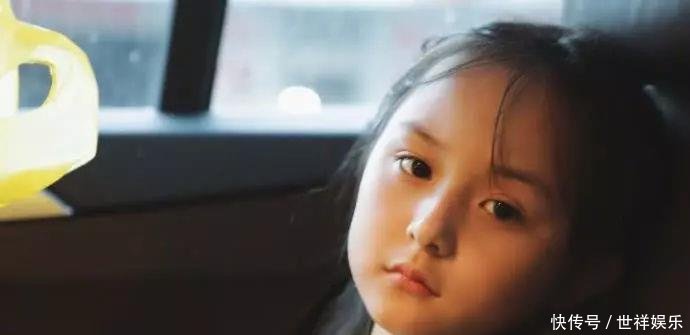 曾是最美童星, 赵薇孙俪都想认她当女儿, 如今长大颜值变化大插图(3) t01b6cd38f054283970.jpg?size=690x335