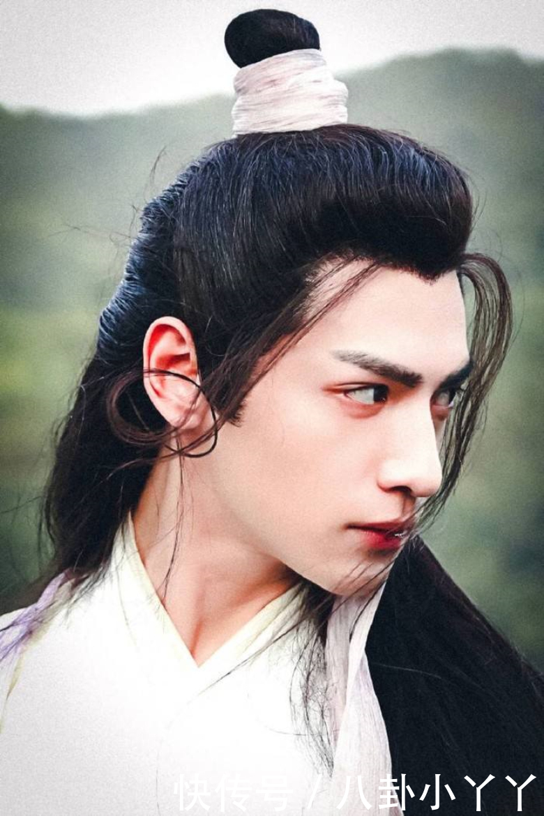 王一博和经纪人关系好不